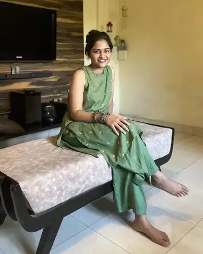 Dowlaiswaram Call Girls